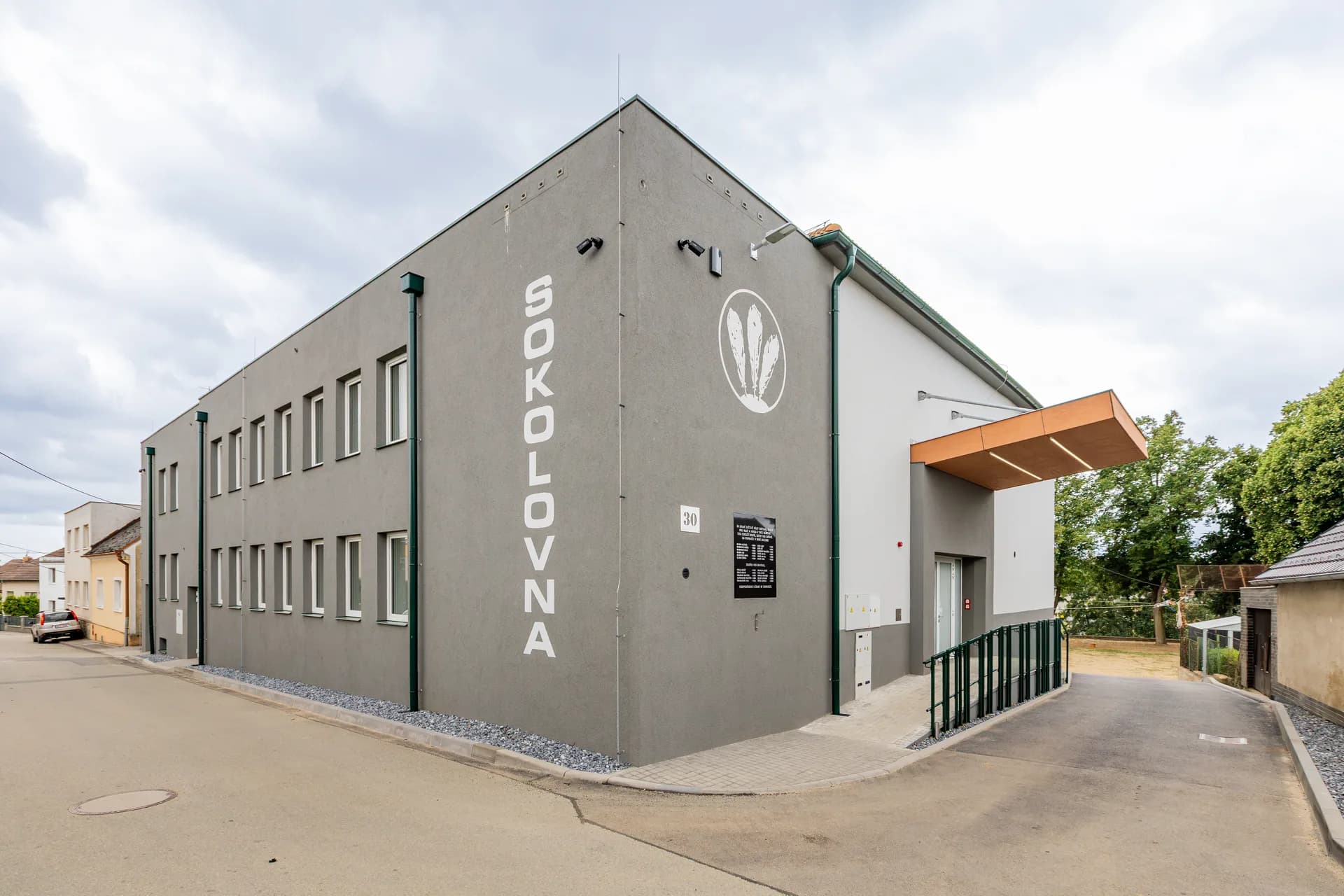Sokolovna Blížkovice 4