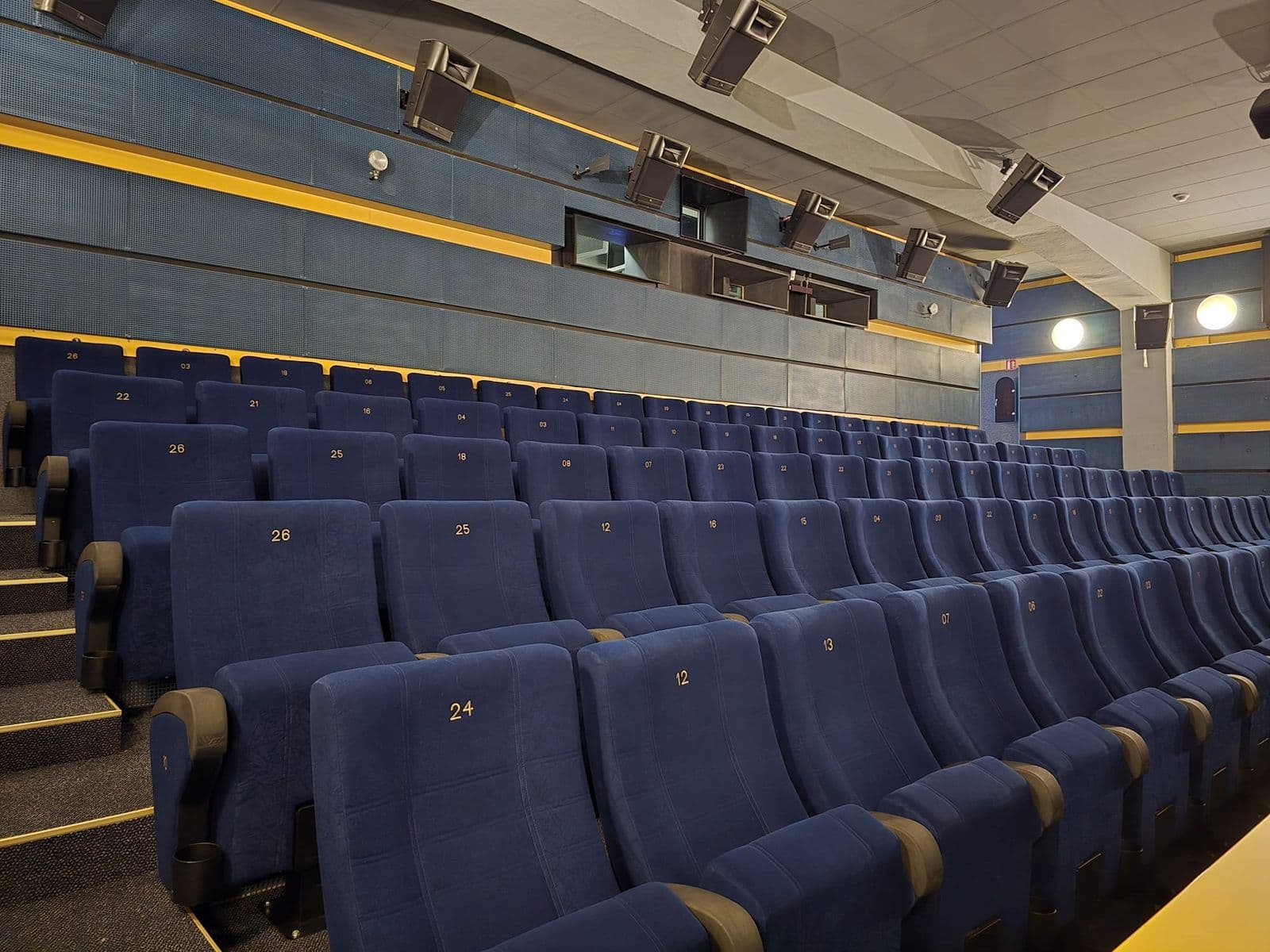 Biograf Kotva, České Budějovice — hlediste3